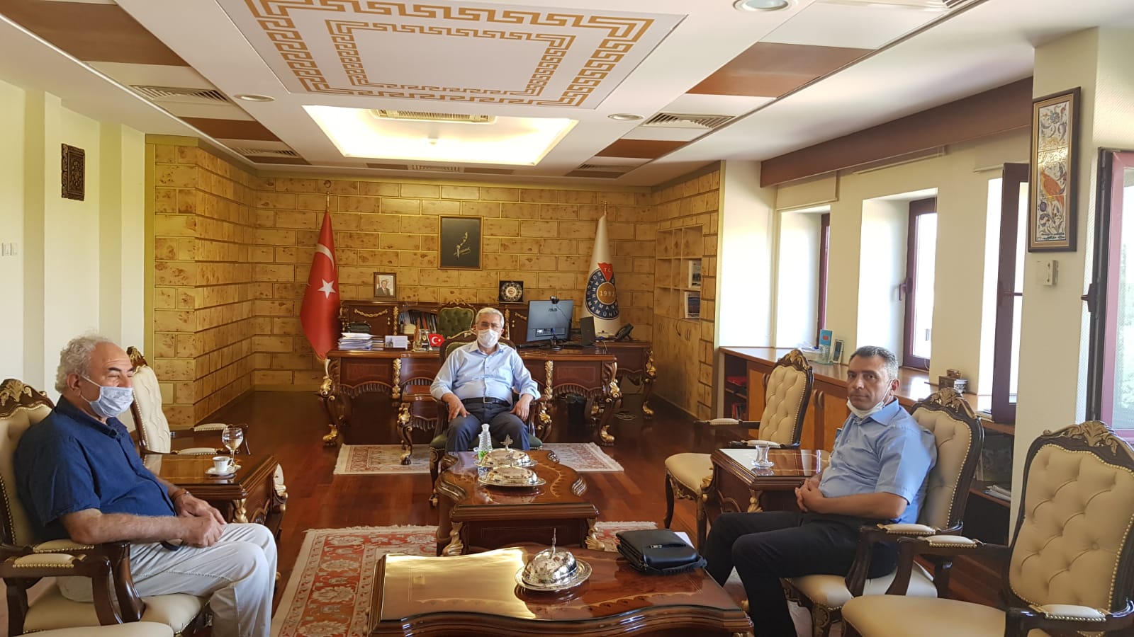 Kahramanmaraşlı Eğitimci-Yazar Vehbi Vakkasoğlu ve İşadamı Serdar Temiz, Üniversitemiz Rektörü Prof. Dr. Niyazi Can’ı Ziyaret Etti