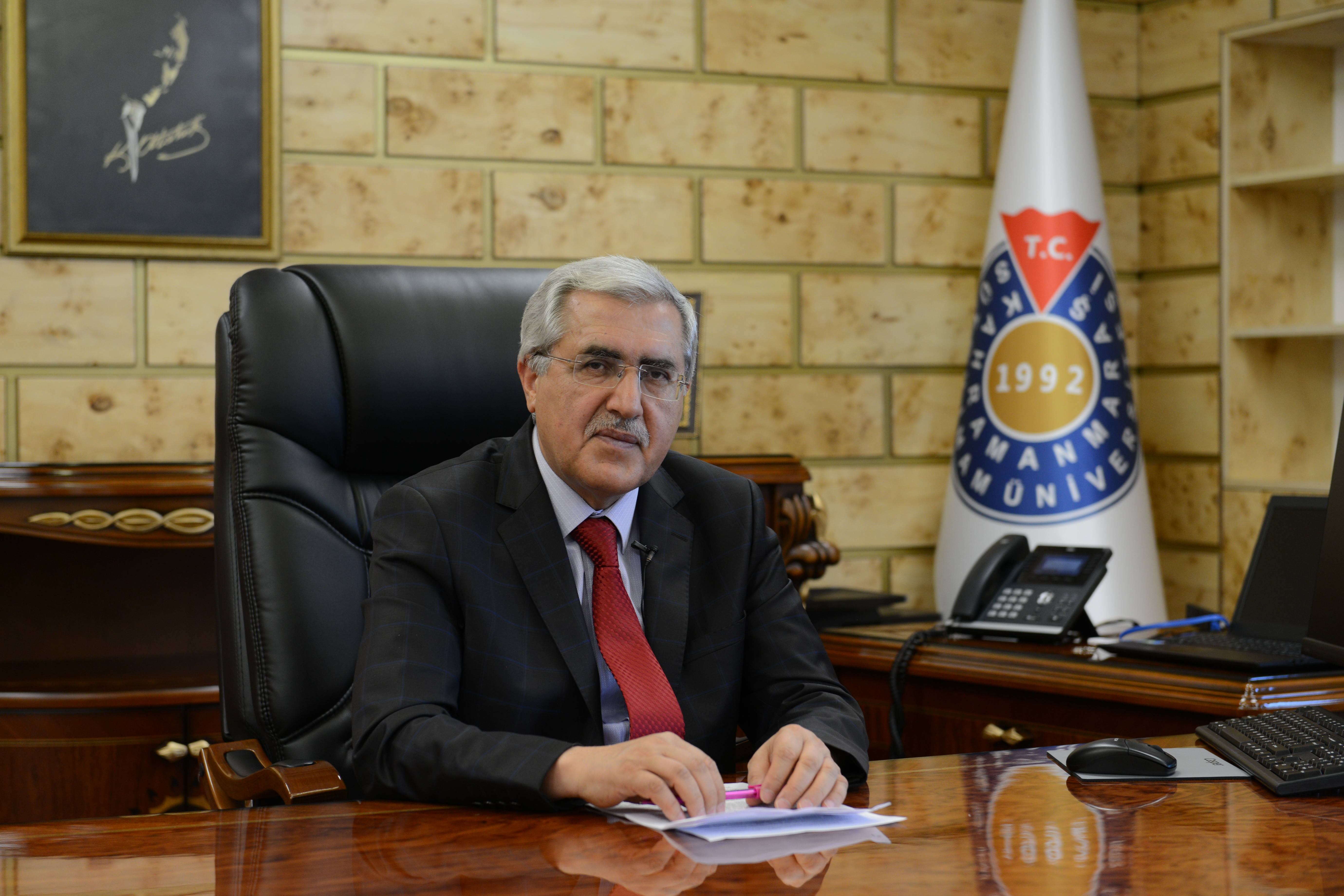 Üniversitemiz Rektörü Prof. Dr. Niyazi Can ve Sağlık Bilimleri Fakültesi 18-24 Mart Yaşlı Haftası Münasebetiyle Mesaj Yayımladı