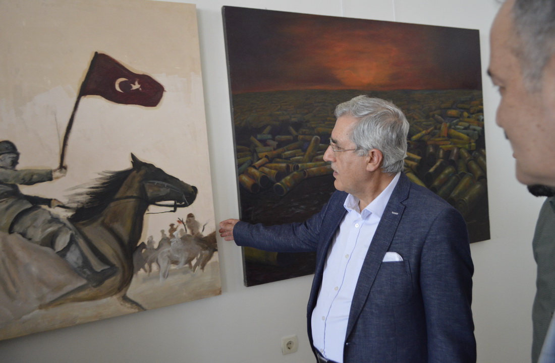 KSÜ’de ‘15 Temmuz Demokrasi ve Milli Birlik Günü Resim Sergisi’ Açıldı