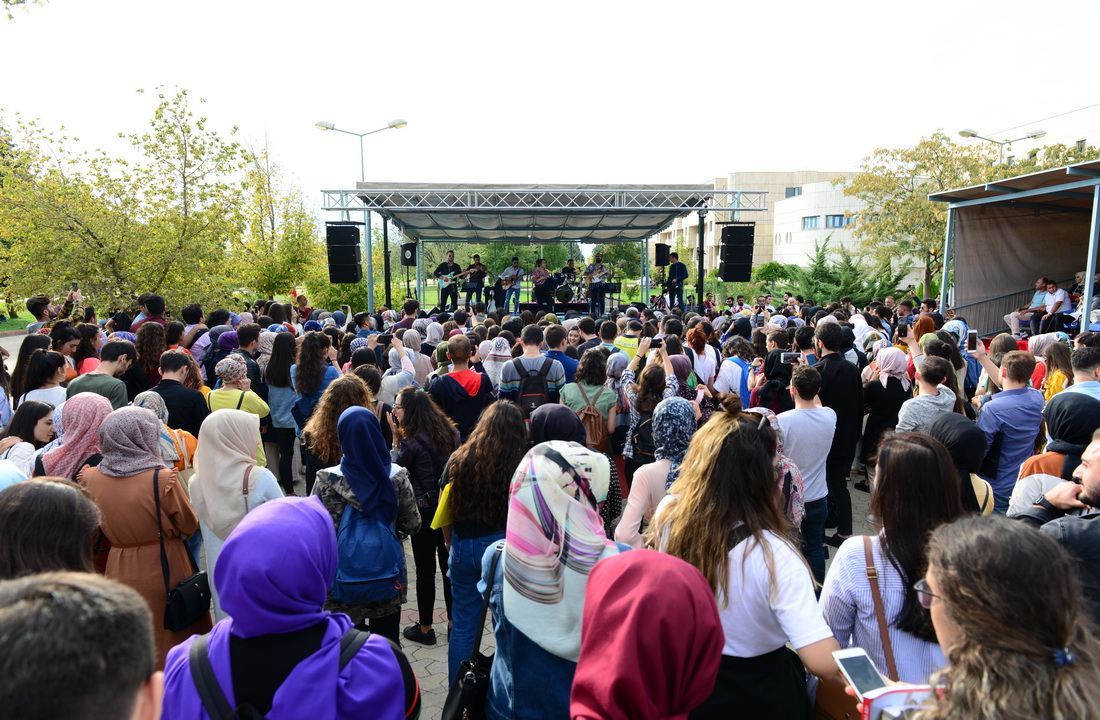 Üniversitemizde Akademik Yılın İlk Dersini Kültür ve Turizm Eski Bakanı Mahir Ünal Verdi