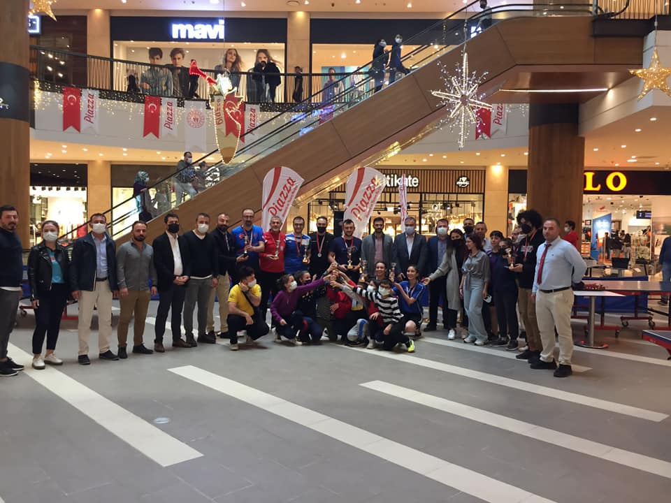 Üniversitemiz, Gençlik ve Spor İl Müdürlüğü ve Piazza AVM İşbirliğiyle Masa Tenisi Turnuvası Düzenlendi
