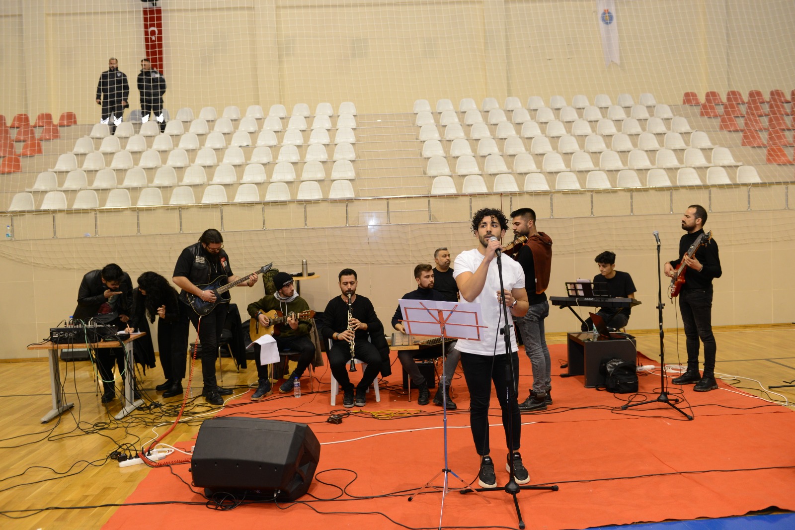 Üniversitemiz Spor Bilimleri Fakültesi Tarafından Öğretmenler Günü Etkinlikleri Düzenlendi