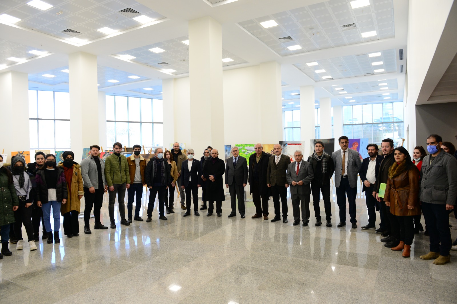 17. Üniversite Öğrencileri İçin Resim Yarışması Sergisi Açılışı Gerçekleştirildi