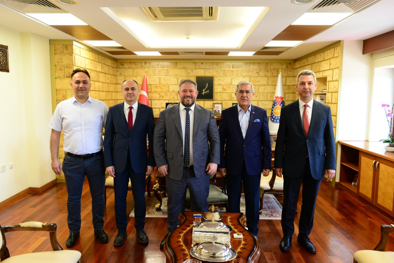 EÜAŞ Genel Müdürü Dr. İzzet Alagöz KSÜ’de ‘Elektrik Üretim Teknolojileri’ Konulu Konferans Verdi