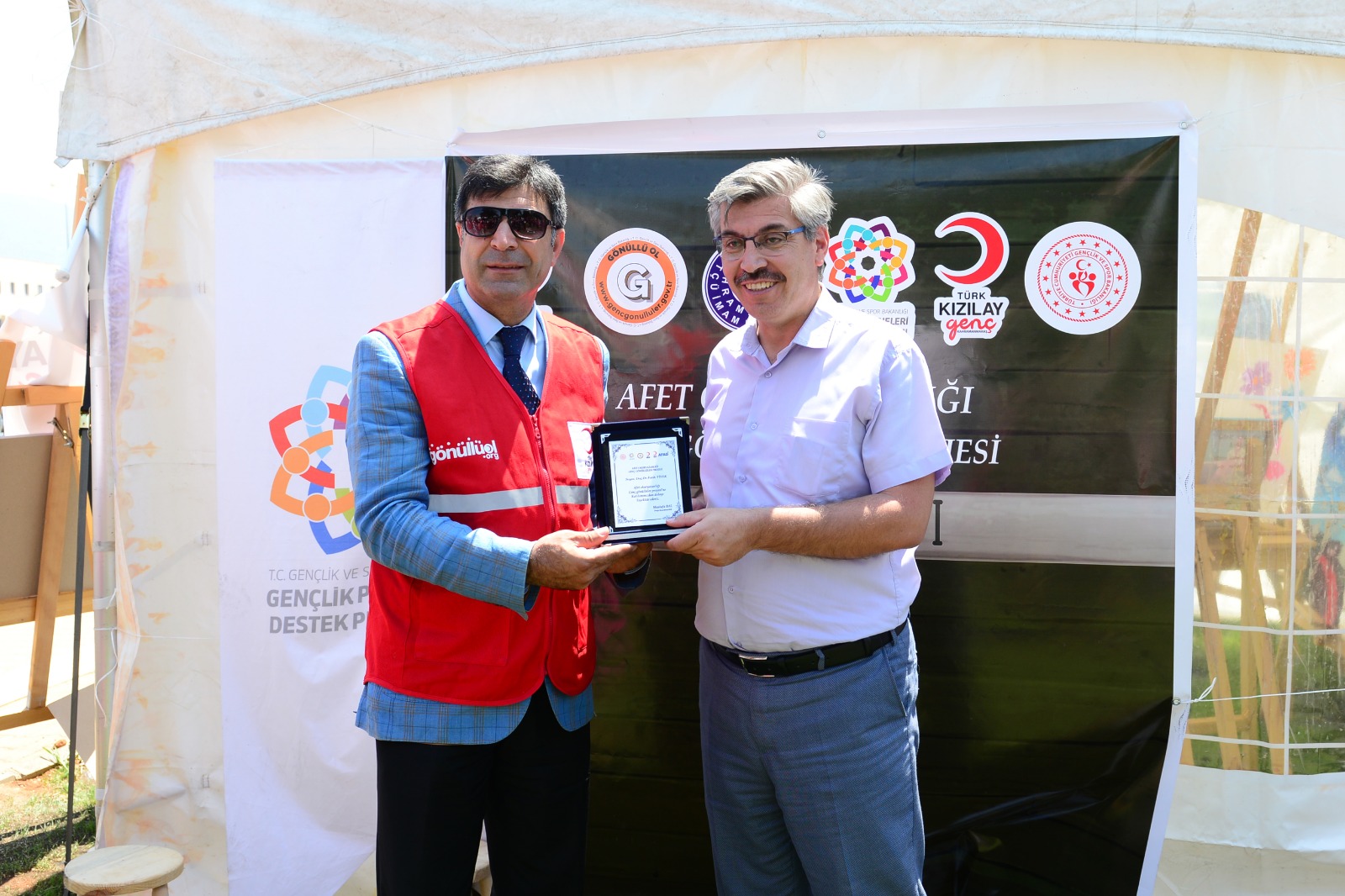 Üniversitemiz Avşar Yerleşkesinde Türk Kızılay Afet Okuryazarlığı Genç Gönüllüler Projesi Kapsamında Tesis Edilen Parkur Alanının Açılışı Gerçekleştirildi