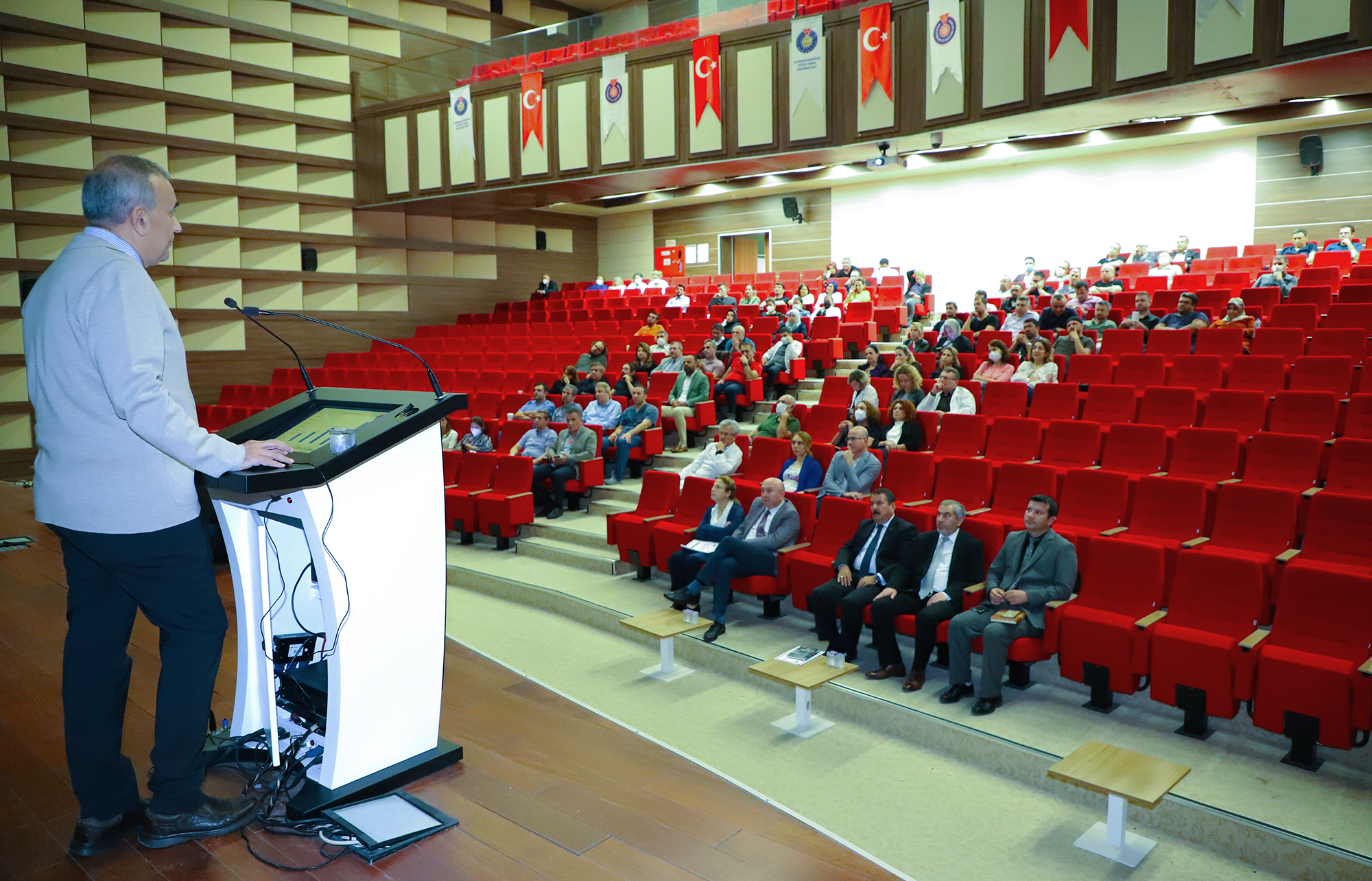 Rektör Yasım, KSÜ Hastane Yönetiminden Sağlık Hizmetleriyle İlgili Brifing Aldı 