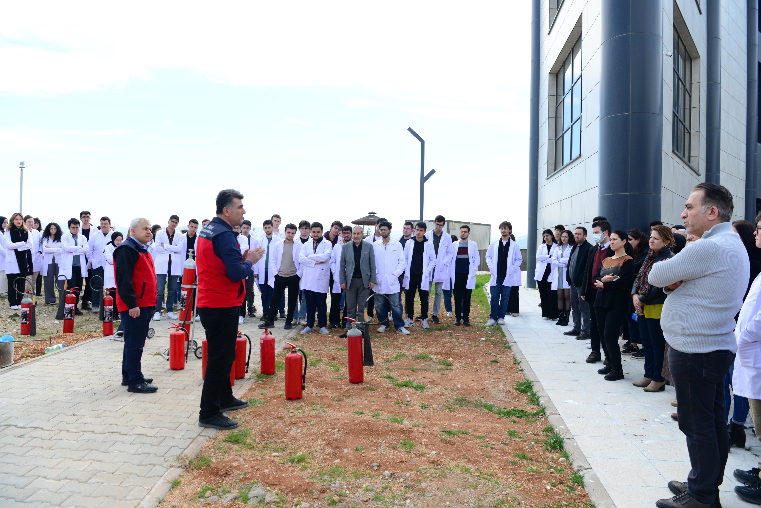 KSÜ’de Gerçekçi Yangın Tatbikatı: Bilinçlendirme ve Hazırlık Ön Planda