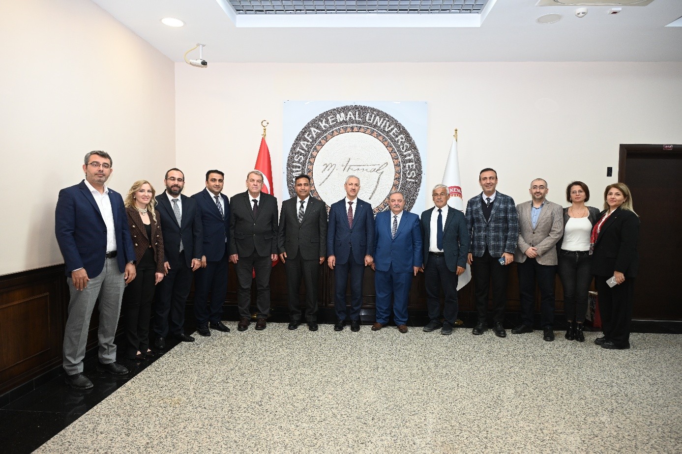Kahramanmaraş Sütçü İmam Üniversitesi'nin ve KSÜ-TEKNOKENTİN Ortak Olduğu Mesleki Girişimcilik Hareketliliği Konsorsiyumu (VEMİ) Açılış Toplantısı ve İmza Töreni Hatay’da Gerçekleştirildi
