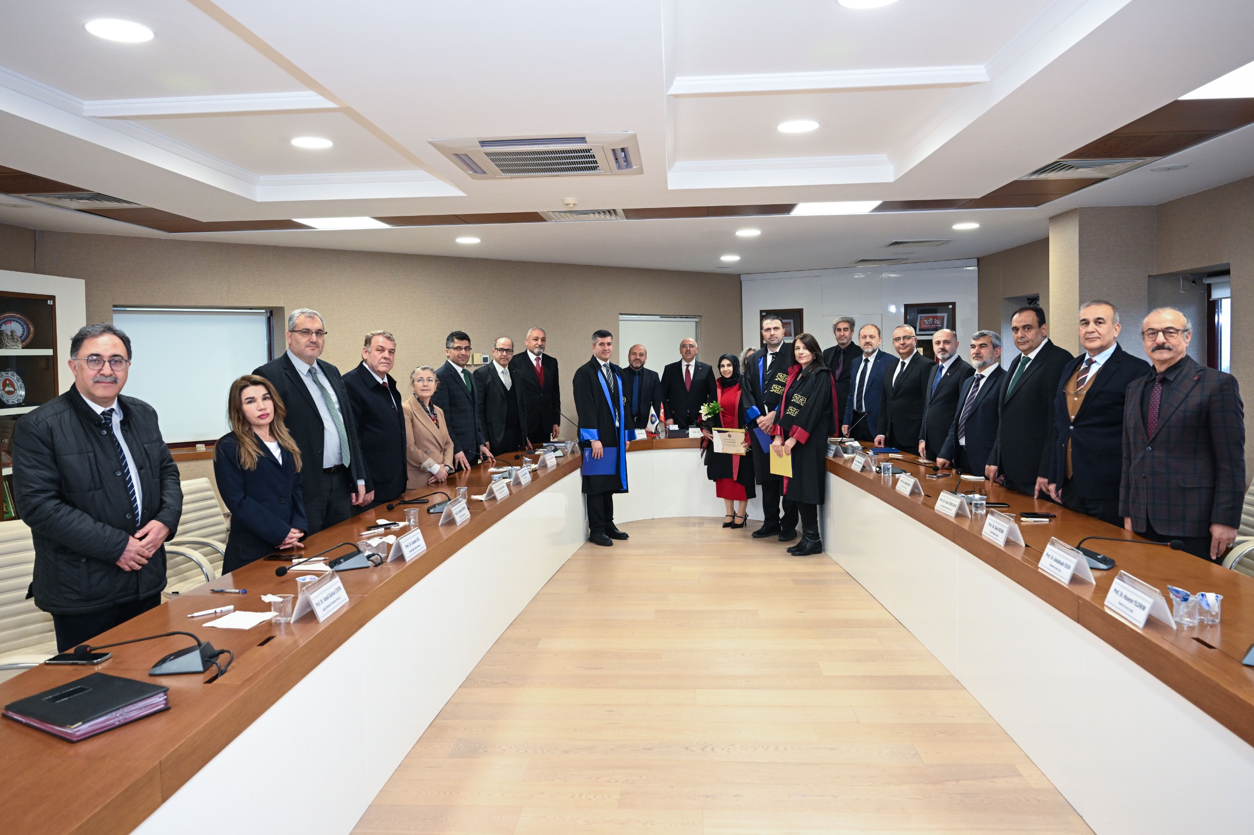 Profesör ve Doçent Kadrolarına Atanan Öğretim Üyelerimizi Tebrik Ederiz